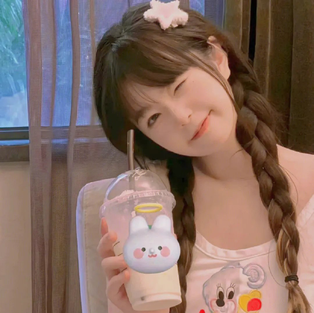 冲破樊笼走彩凤
